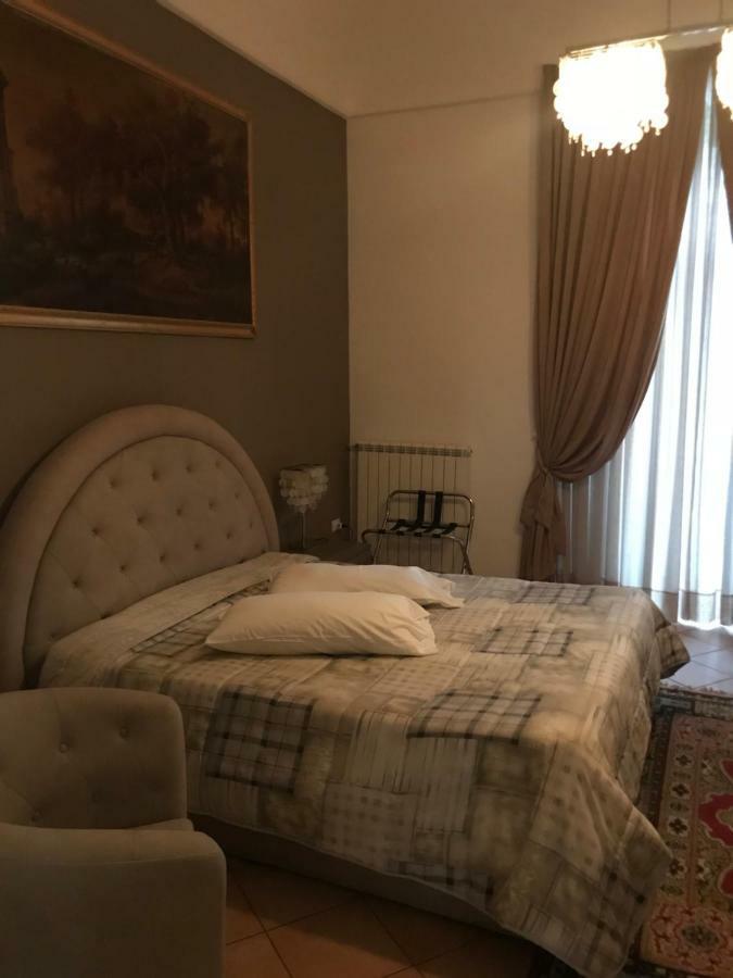 Ma Maison Казерта Екстер'єр фото