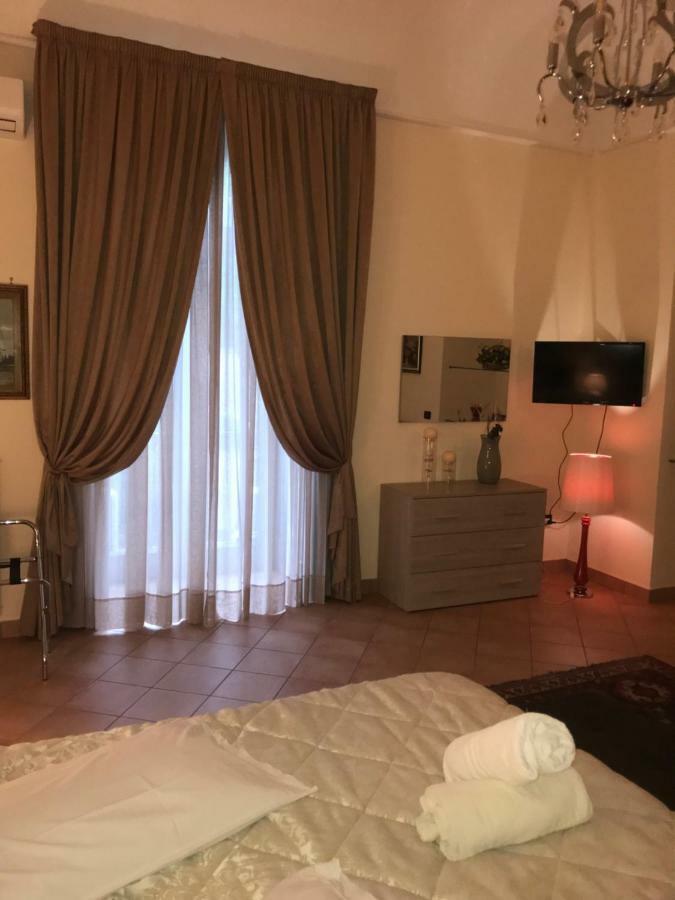 Ma Maison Казерта Екстер'єр фото