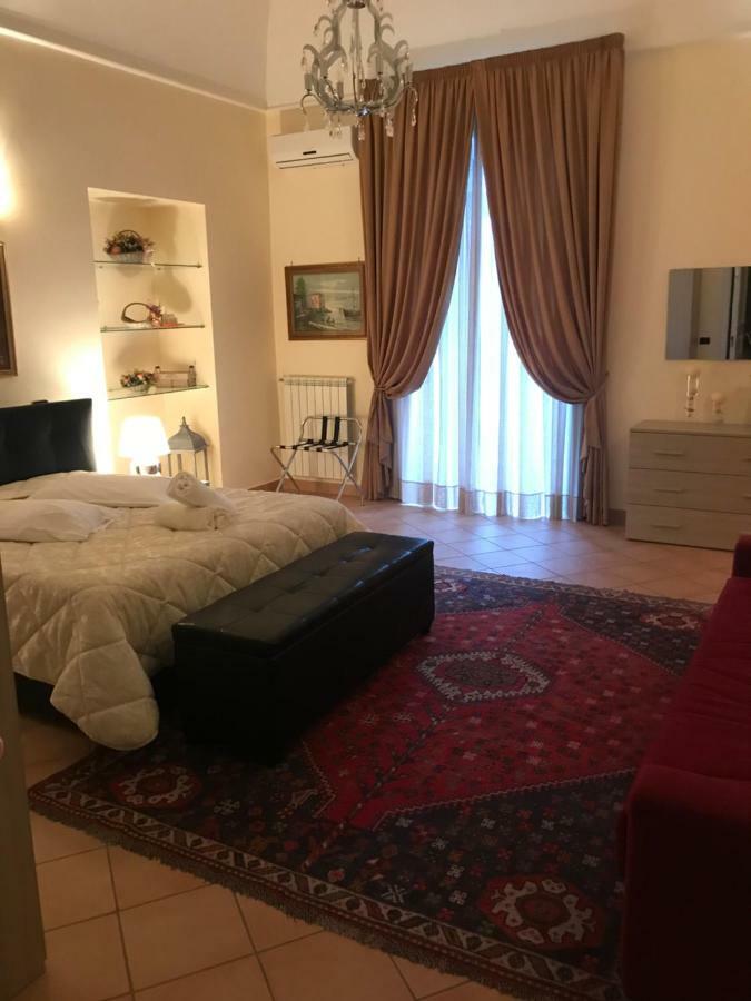 Ma Maison Казерта Екстер'єр фото